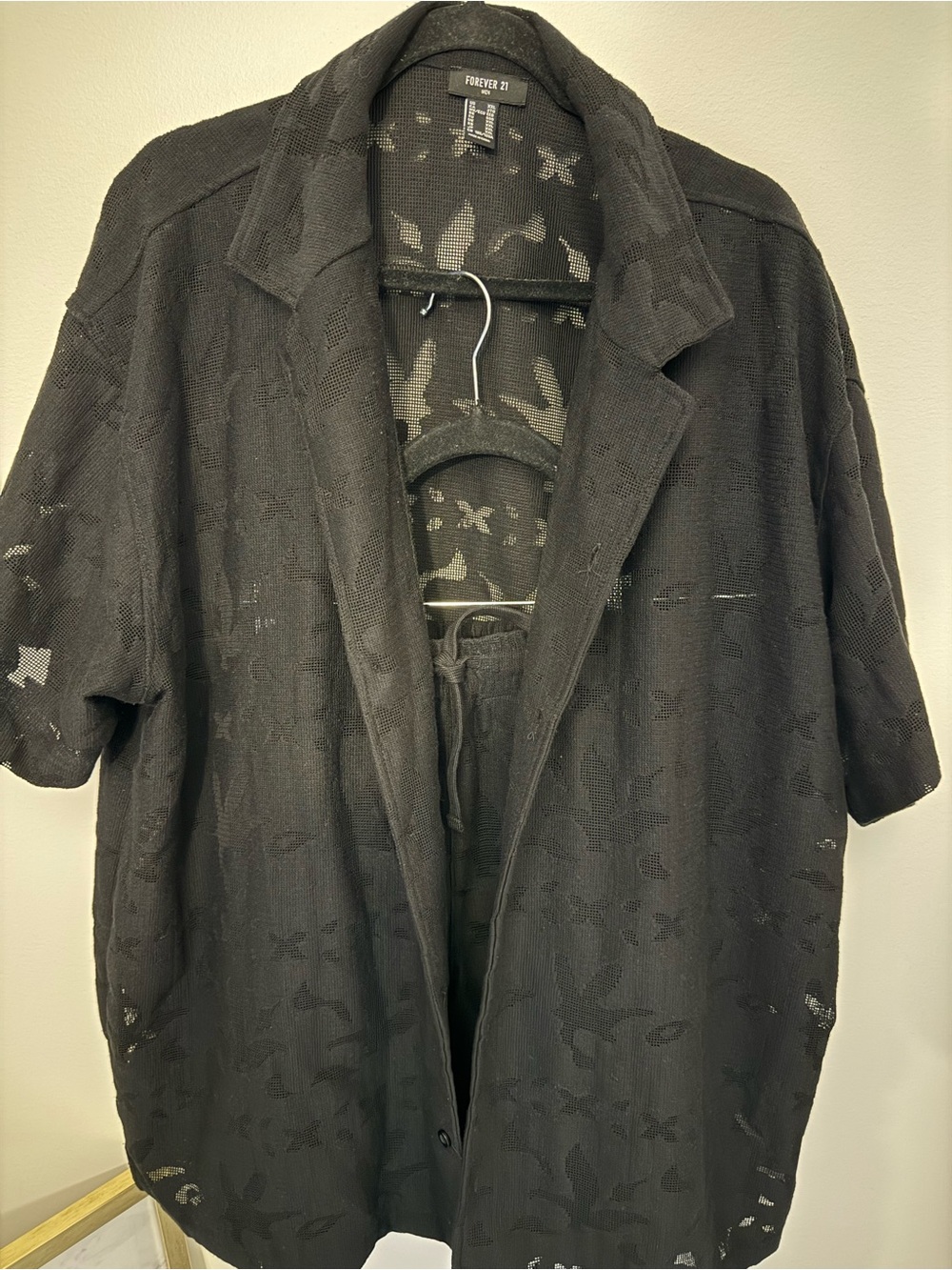 Forever 21 Men’s Black Textured Short-Sleeve Blazer Jacket & Shorts